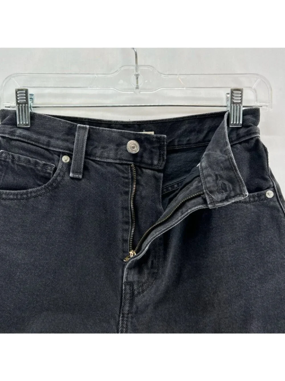 Levi's High Waisted Mom Shorts Womens 25 Denim High Rise Zipper Fly Washed Black